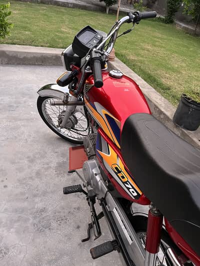 Honda CD 70 2025