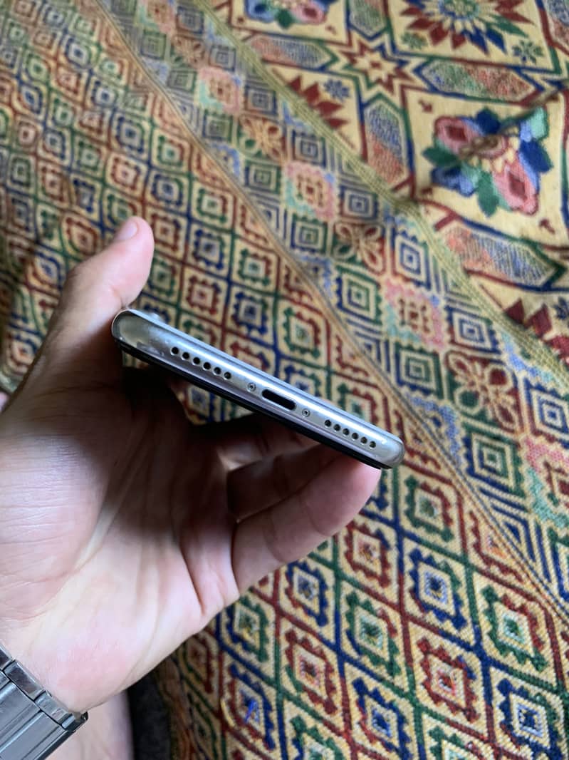 Apple iPhone X 2