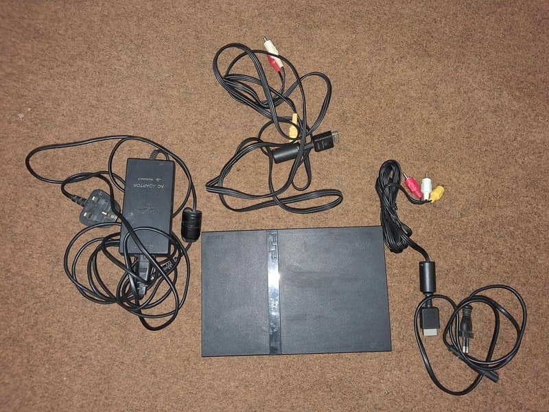 PlayStation 2 + 2 Controllers 6