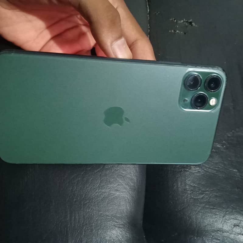 Apple iPhone 11 Pro Max 2