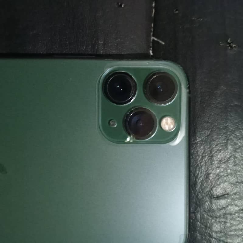 Apple iPhone 11 Pro Max 3