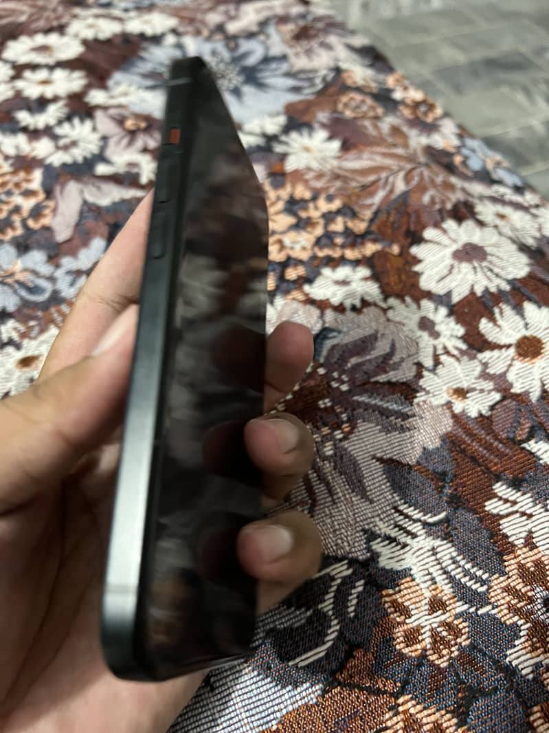 Apple iPhone 15 2