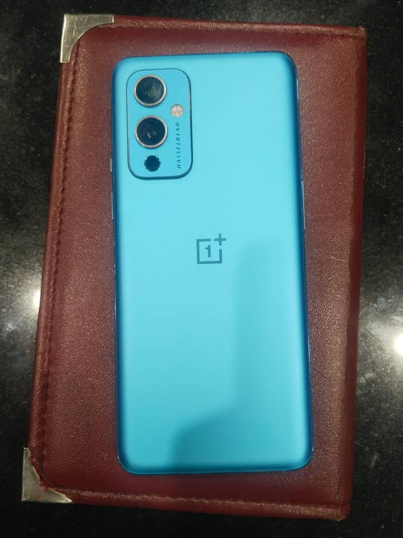 One Plus 9 5G 4