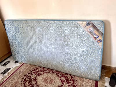Single bed mattress