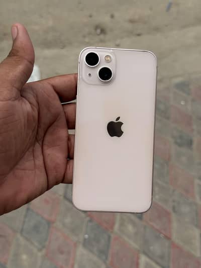 Apple iPhone 13