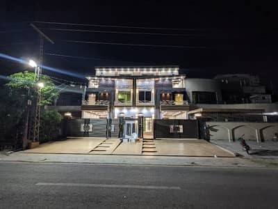 10 MARLA BRAND NEW FIRST ENTERY VIP LUXERY LEATEST ULTRA MODERN STYLISH House Available For Sale In Johar Town Lahore On Main 65 Feet Road By Fast Property Services Real Estate And Builders Lahore