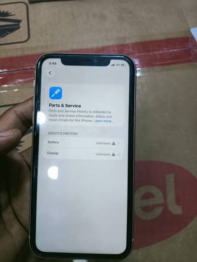 Apple iPhone 11   White color 0/3/2/7/4/0/7/8/5/7/6