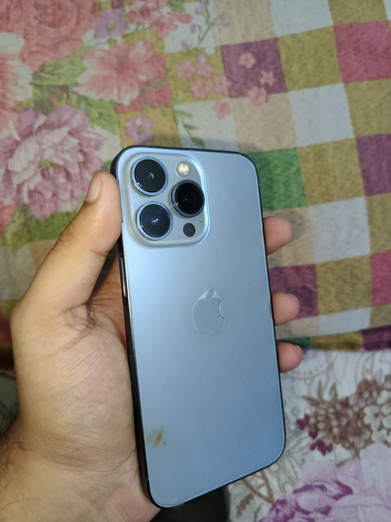 Apple iPhone 13 Pro 0