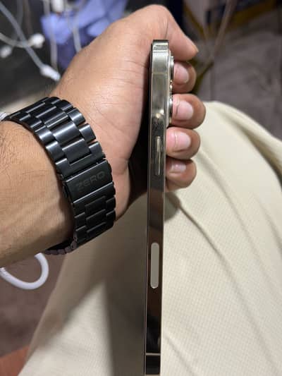 Apple iPhone 12 Pro Max JV  256GB | Golden Location Pattoki