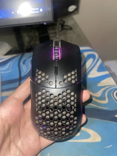 Glorious model o BEAST MOSUE