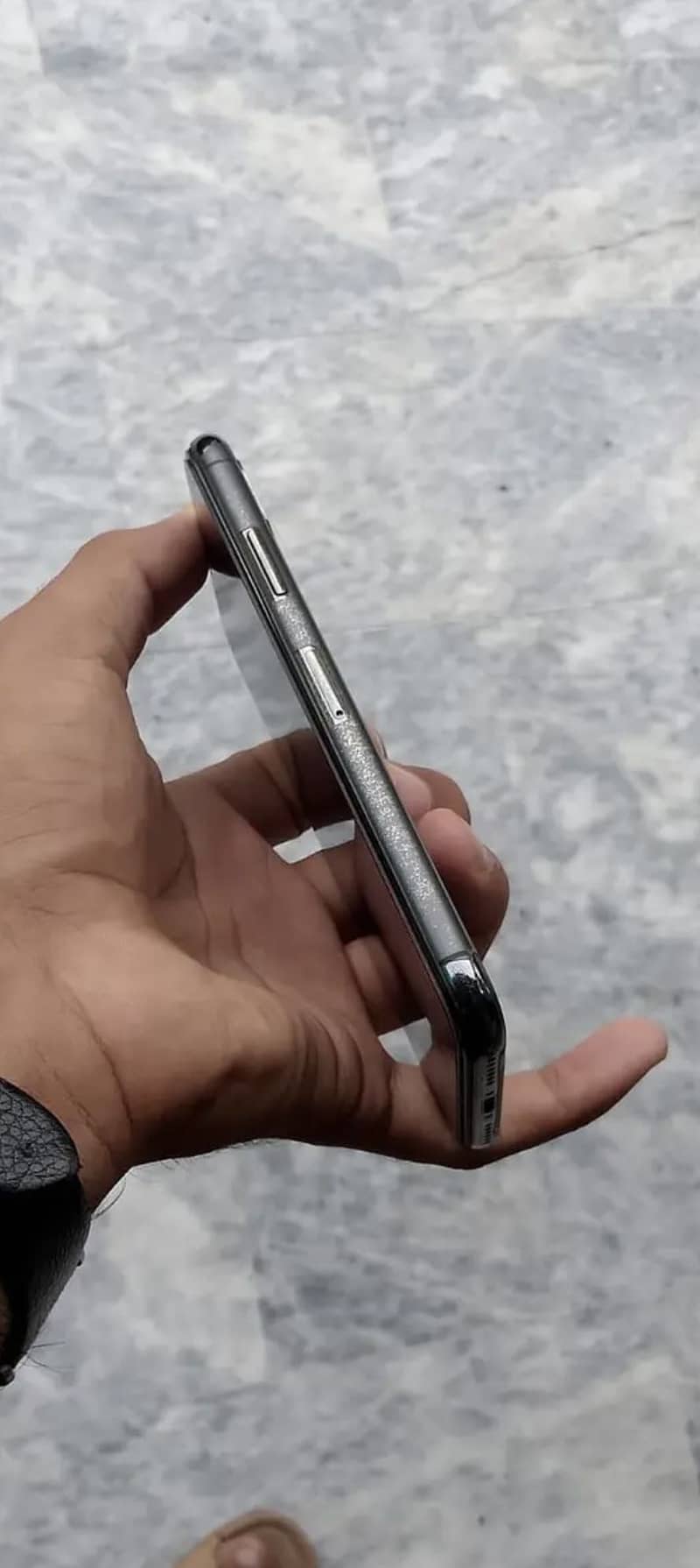 Apple iPhone X 3