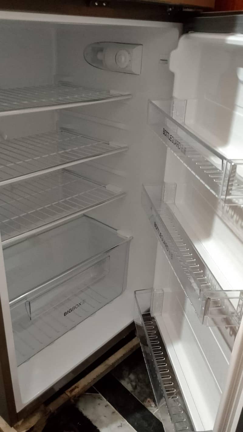 Refrigerator 1