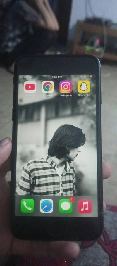 Apple iPhone 7