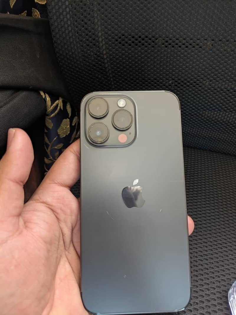 Apple iPhone 14 Pro Max 0