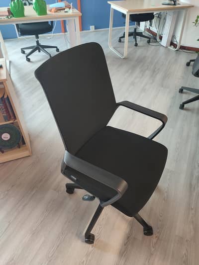 Interwood Manager Chair
