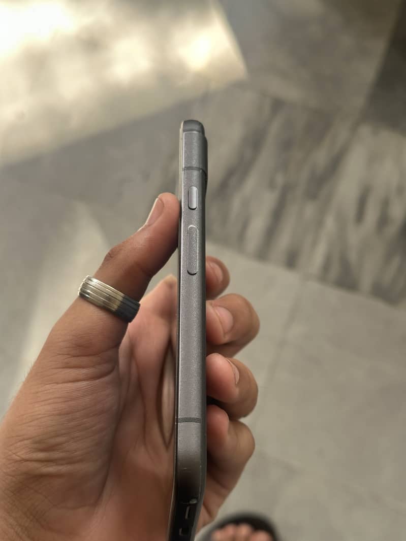 Google Pixel 8a 5