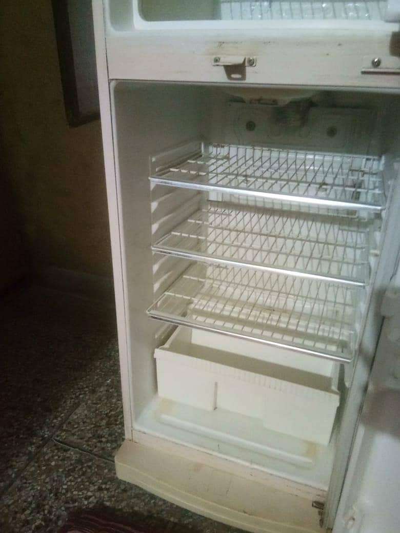 Fridge 3