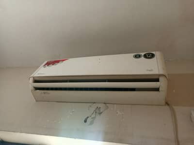Dawlance Mega T 2 Ton Inverter AC برائے فروخت ملتان