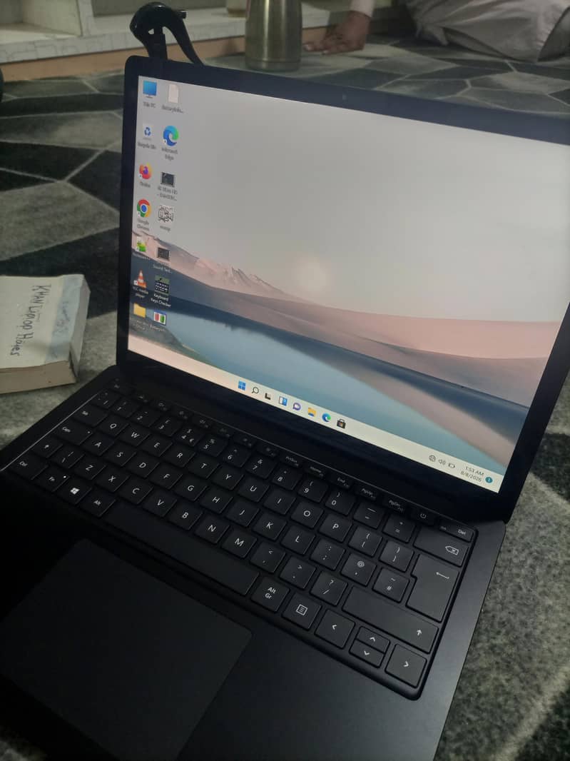 surface laptop 0