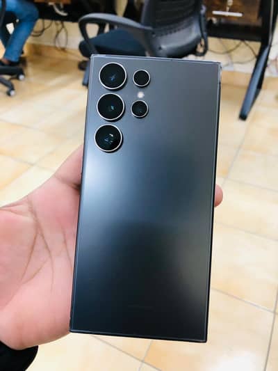 Samsung s24 Ultra 256 GB With Box