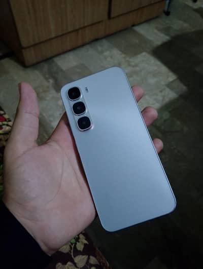 Infinix Hot 60 Pro