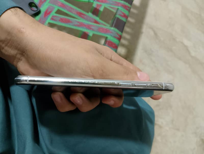 Apple iPhone X 9
