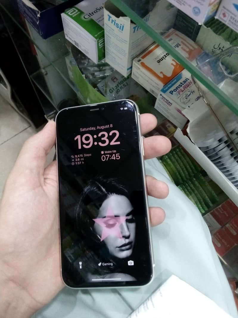 iphone. 11 0