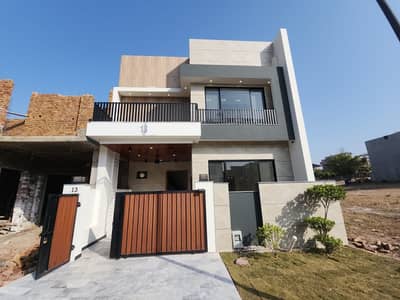 5 Marla Brand New Designer House for Sale A++ Construction