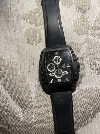 Decent men’s watch