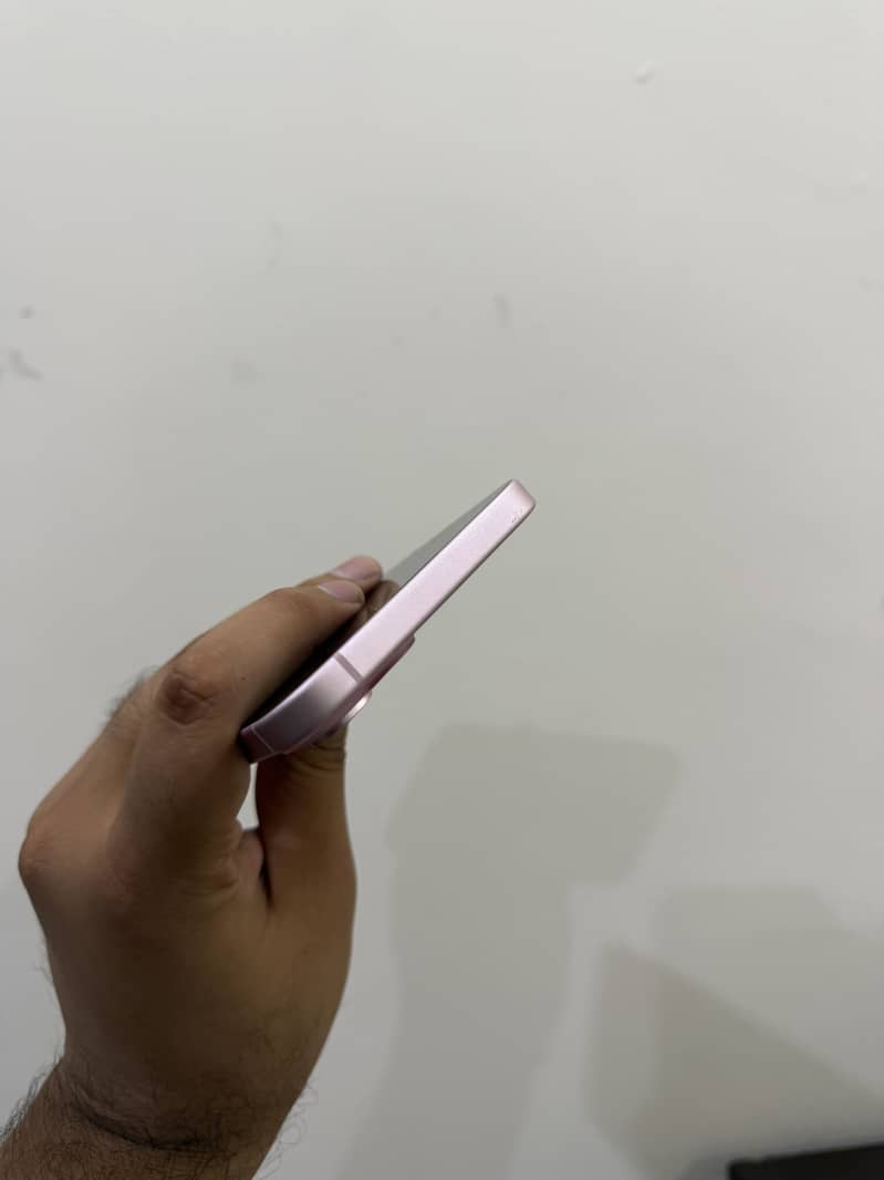 Apple iPhone 15 plus 5