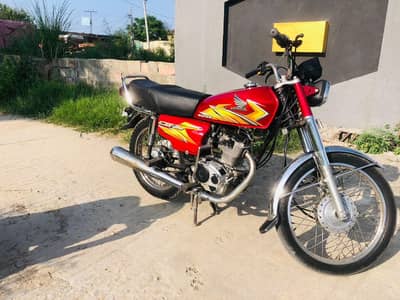 Honda 125 urgent sale model 2021 0311-9521-107 /0302-500-4995