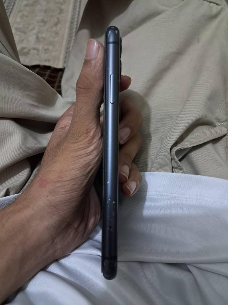 Apple iPhone 11 5