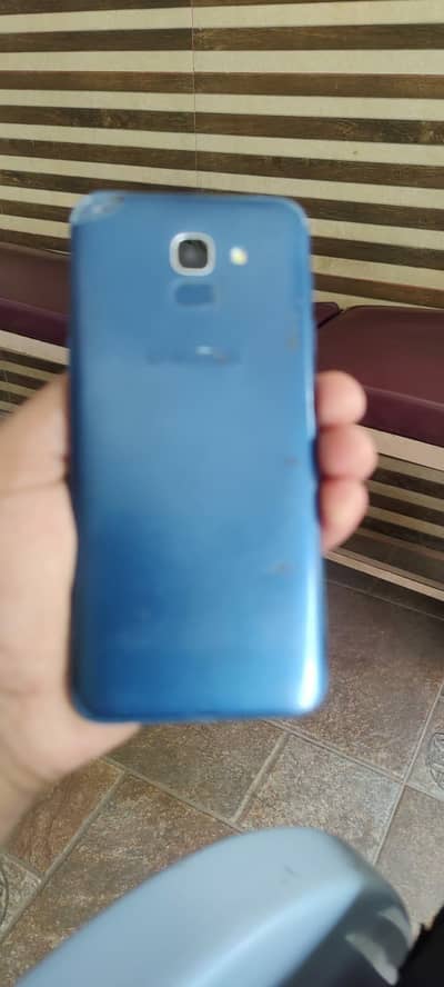 Samsung Mobile J6