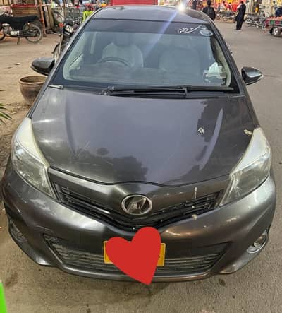 Toyota Vitz 2012