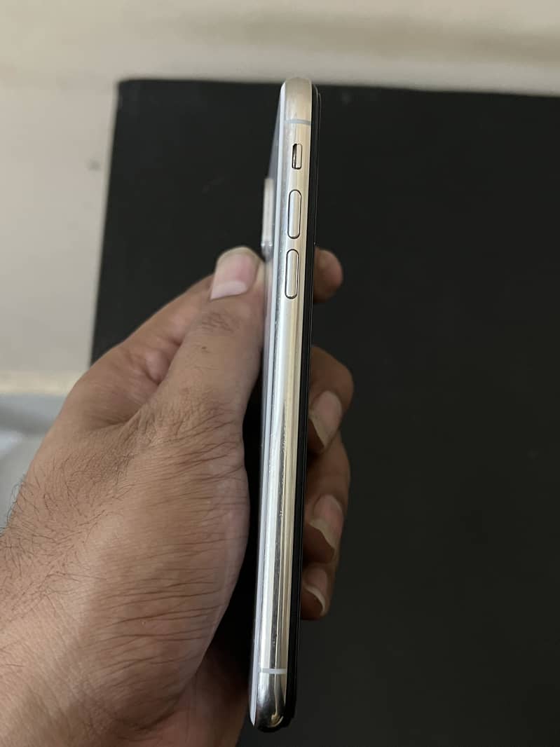 Apple iPhone X 1