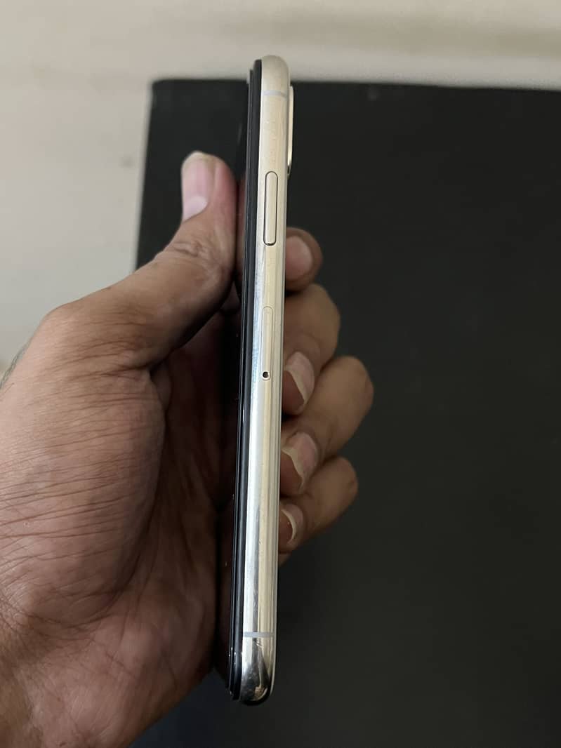 Apple iPhone X 2