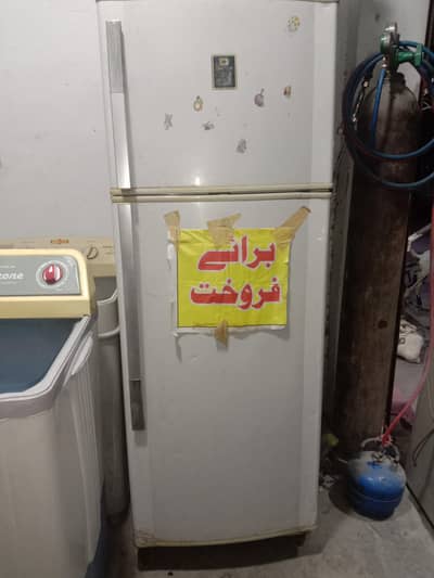 Dawlance Refrigerator for sale condition 10 by 8 original compressor