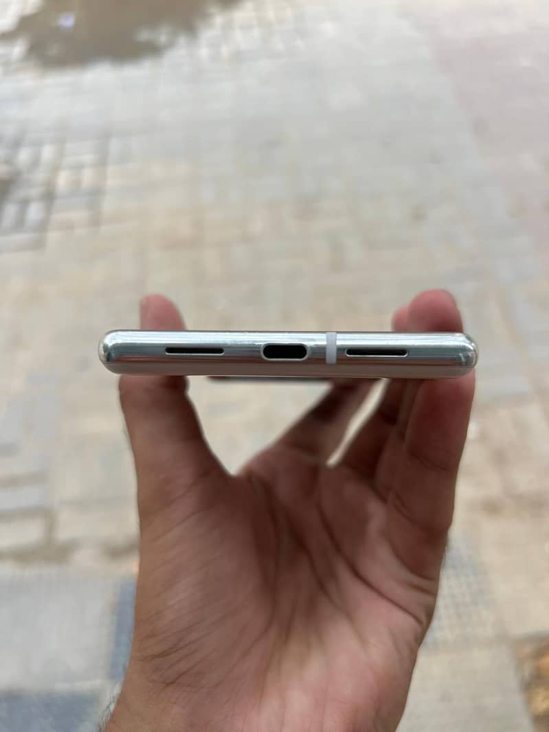 Google Pixel 6 Pro 2