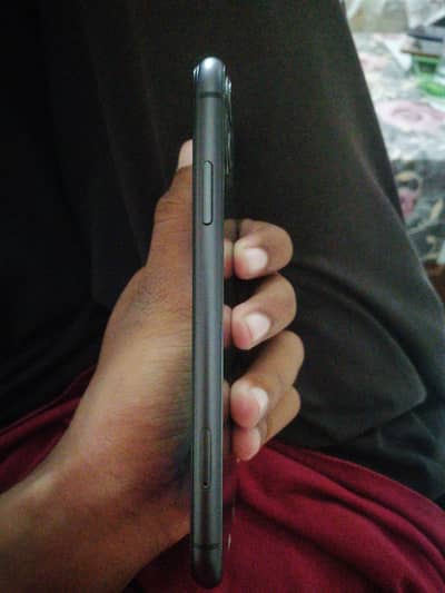 Apple iPhone 11 mdm 64gb