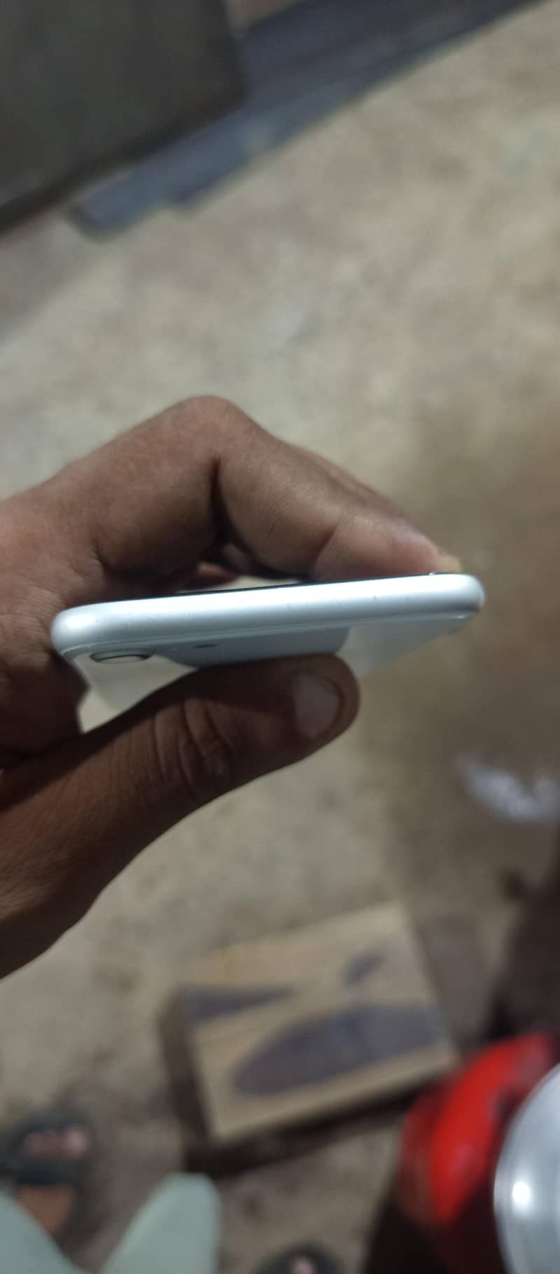 Apple iPhone SE 4