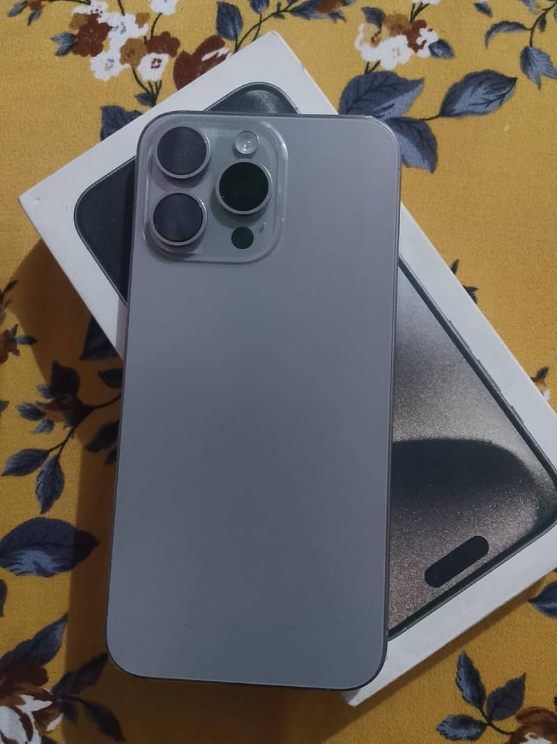 Iphone 15 pro max 0