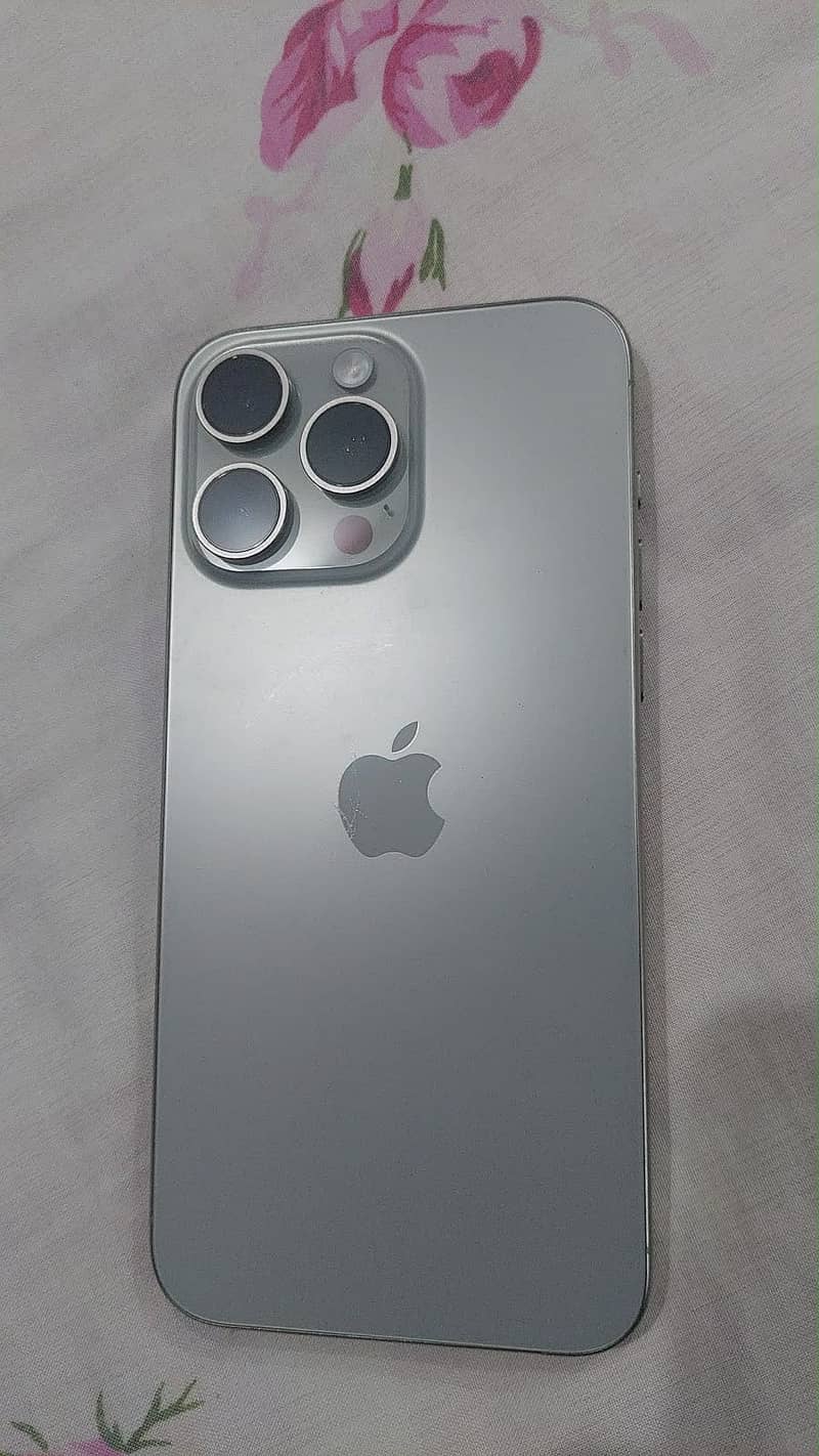 Apple iPhone 15 Pro Max unlock 1
