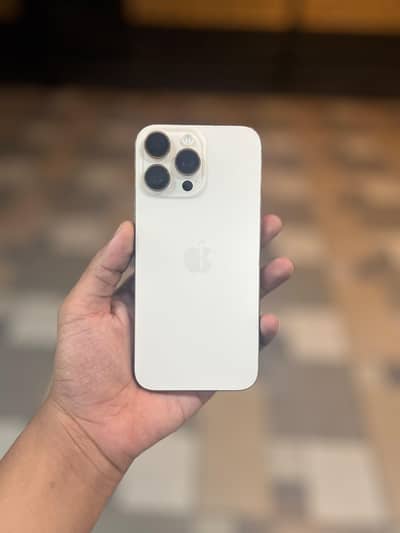 Apple iPhone 16 Pro Max
