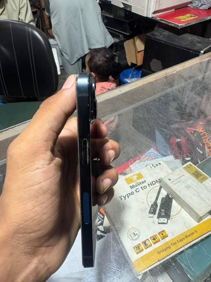 Apple iPhone 14 0
