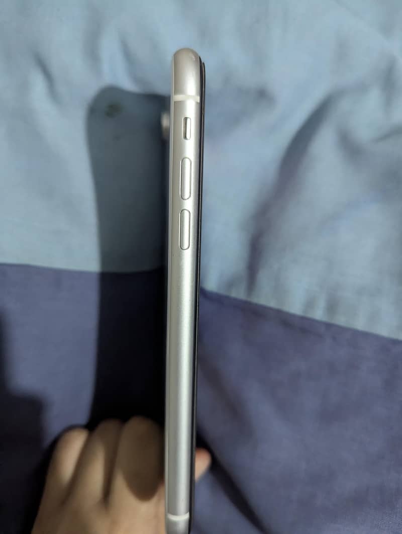 Apple iPhone XR 2