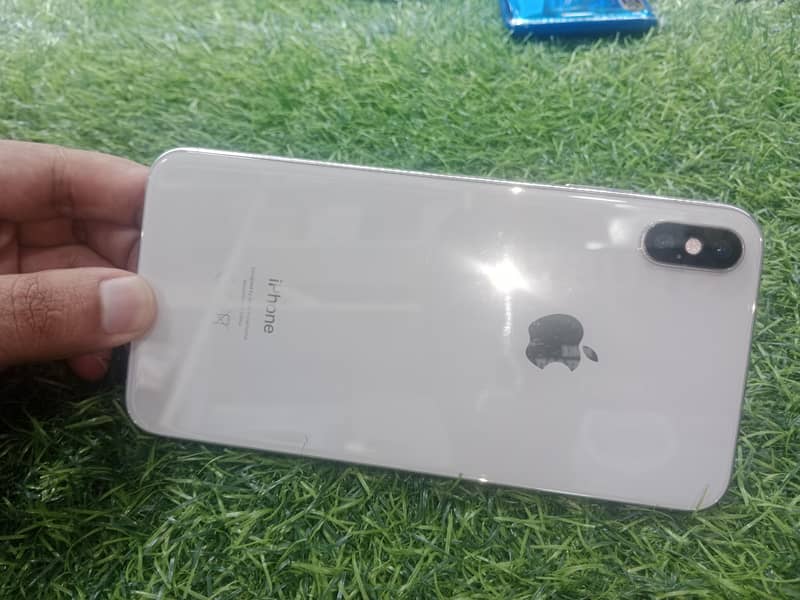 Apple iPhone XS Max 0