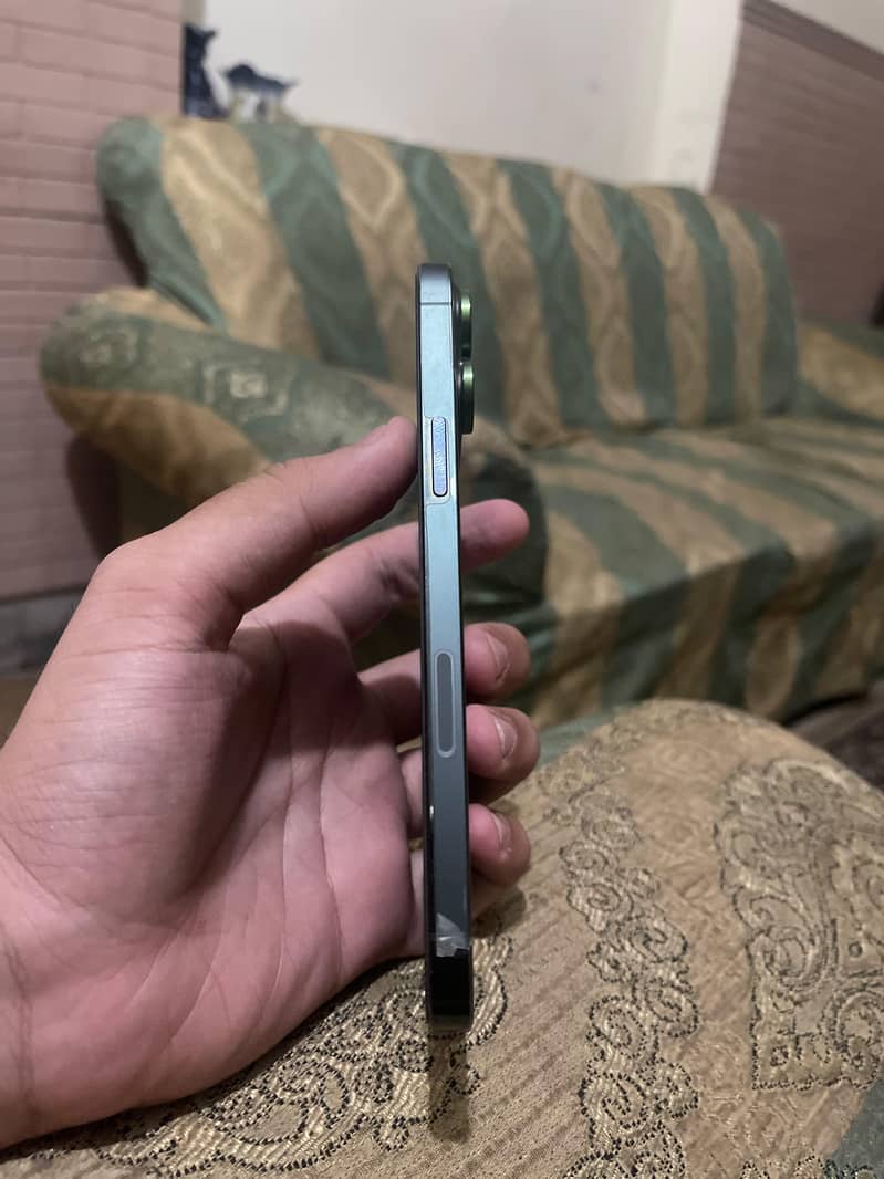 Apple iPhone 13 Pro Max 3