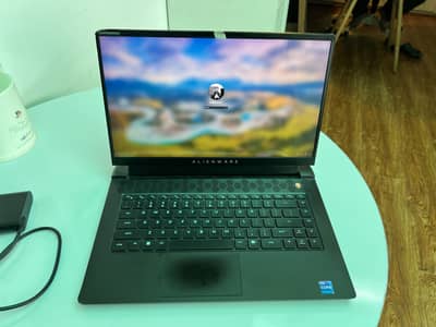 Alienware m15 R7 Gaming Laptop
