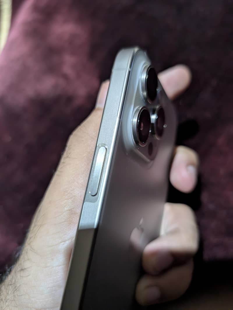 iphone 15 pro max 4