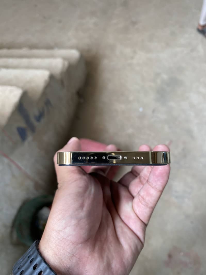 Apple iPhone 13 Pro 7